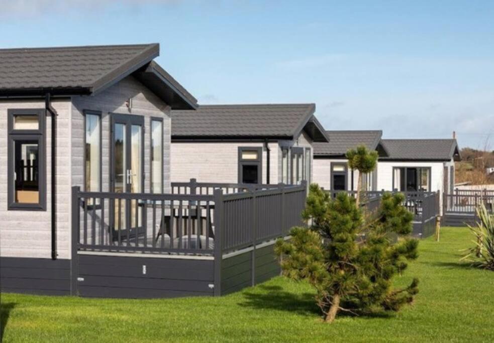 Two Bedroom Holiday Home New Quay Esterno foto
